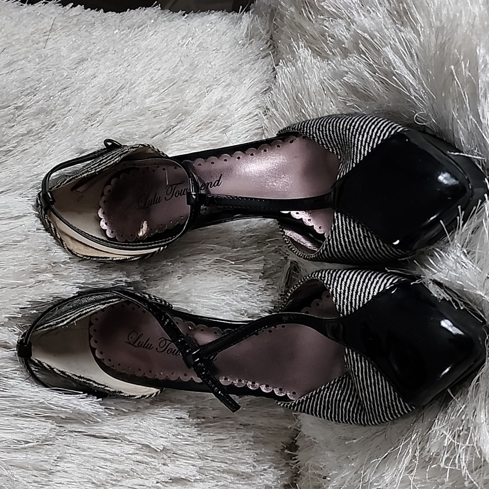 Black with with Lulu Townsend High heels